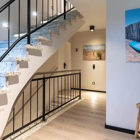 2 Apartment *